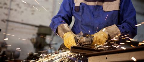 what does a metal fabricator do|metal fabricator qualifications.